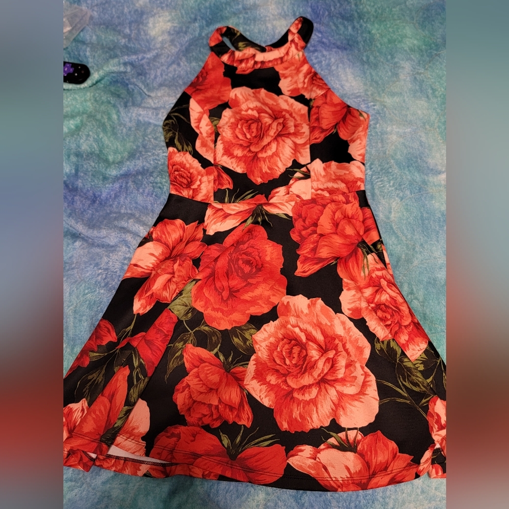 Floral Sleeveless Dress - Red and Black